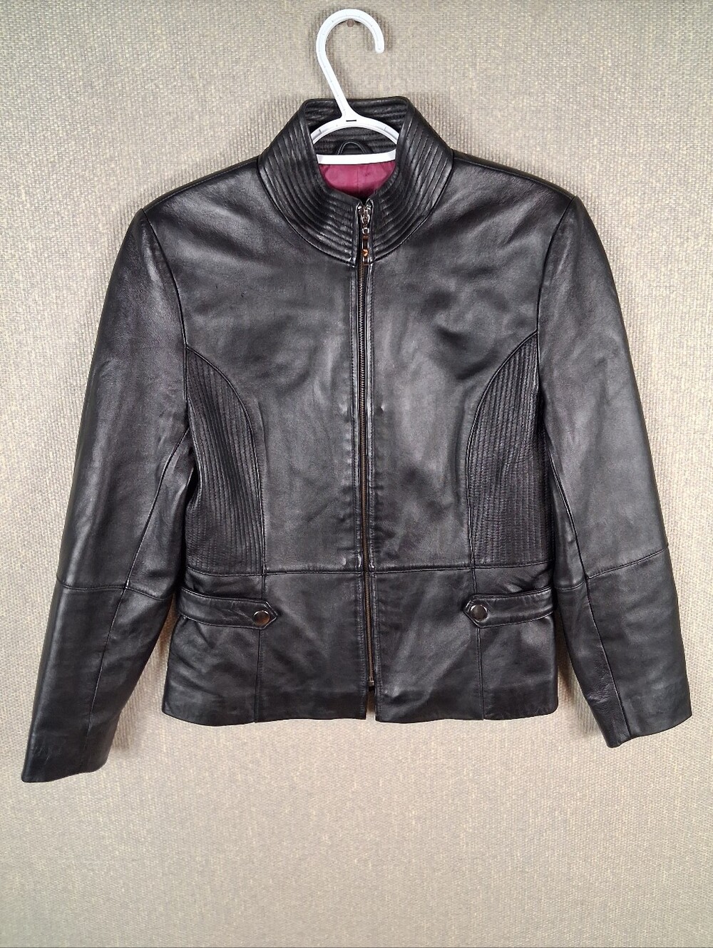 Atelier by B. Thomas Vintage Leather Jacket Zipper Front Magenta Lining Black M